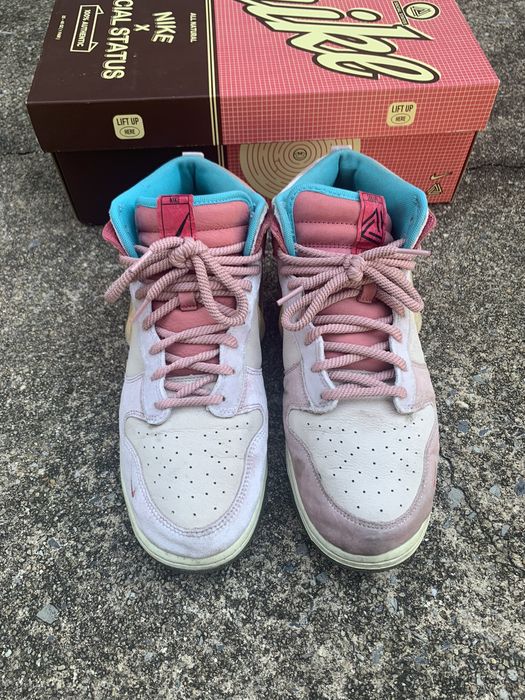 social status x nike dunk mid strawberry milk mens