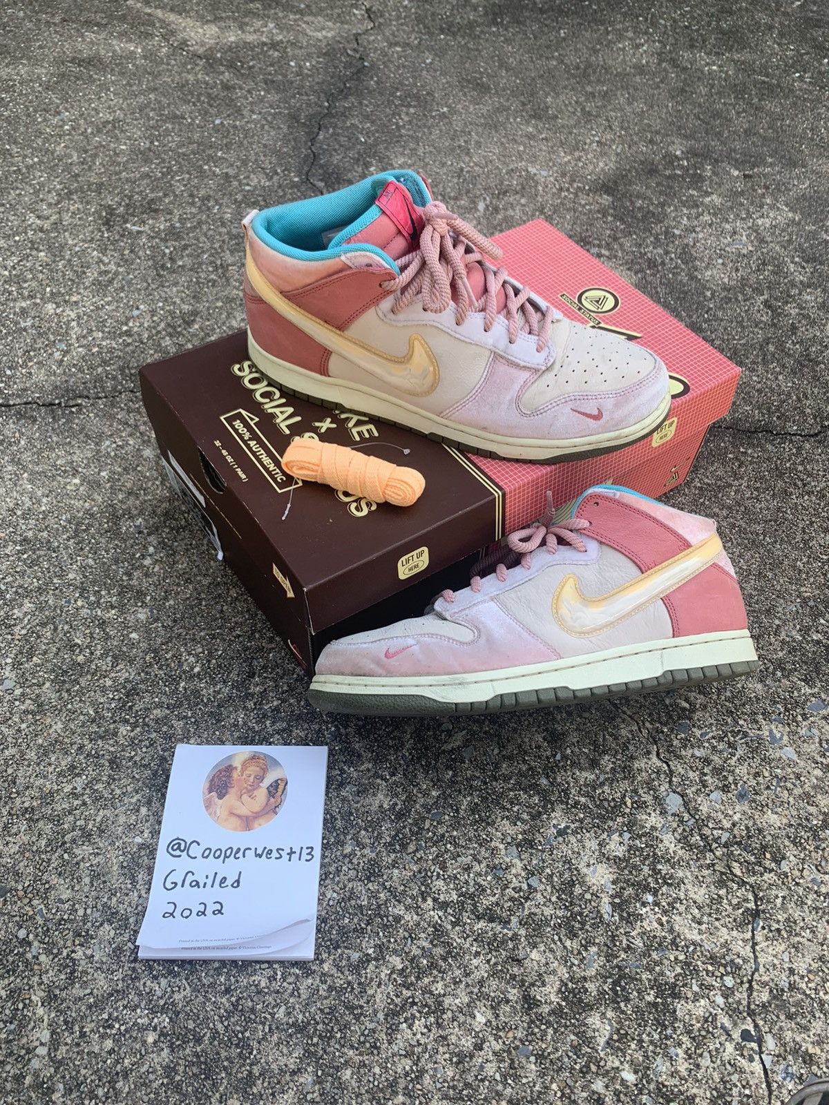 social status x nike dunk mid strawberry milk mens