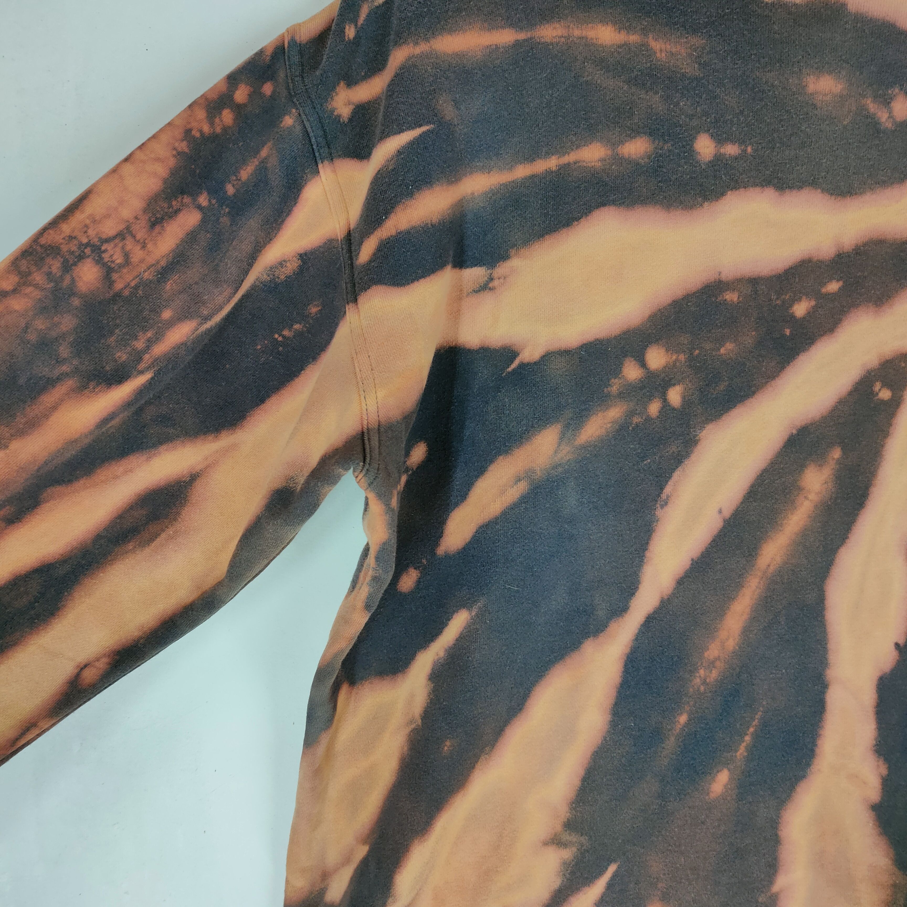 Vintage Vintage BLEACH WASH PIKO HAWAIIAN Surfing Sweatshirt Size US L / EU 52-54 / 3 - 7 Thumbnail