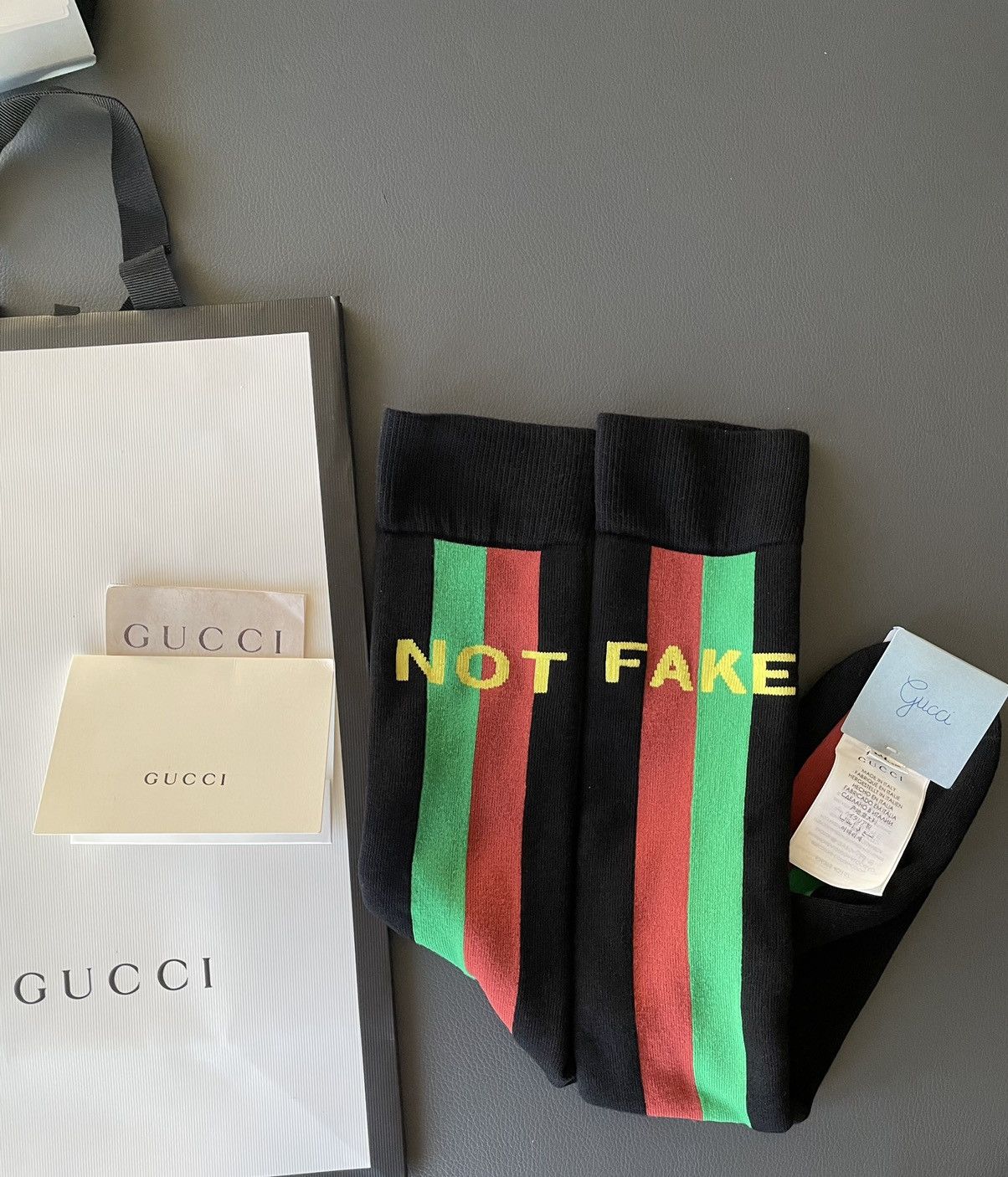 Gucci Brand New Super Runway Oversized Gucci Logo Socks Size ONE SIZE - 6 Thumbnail
