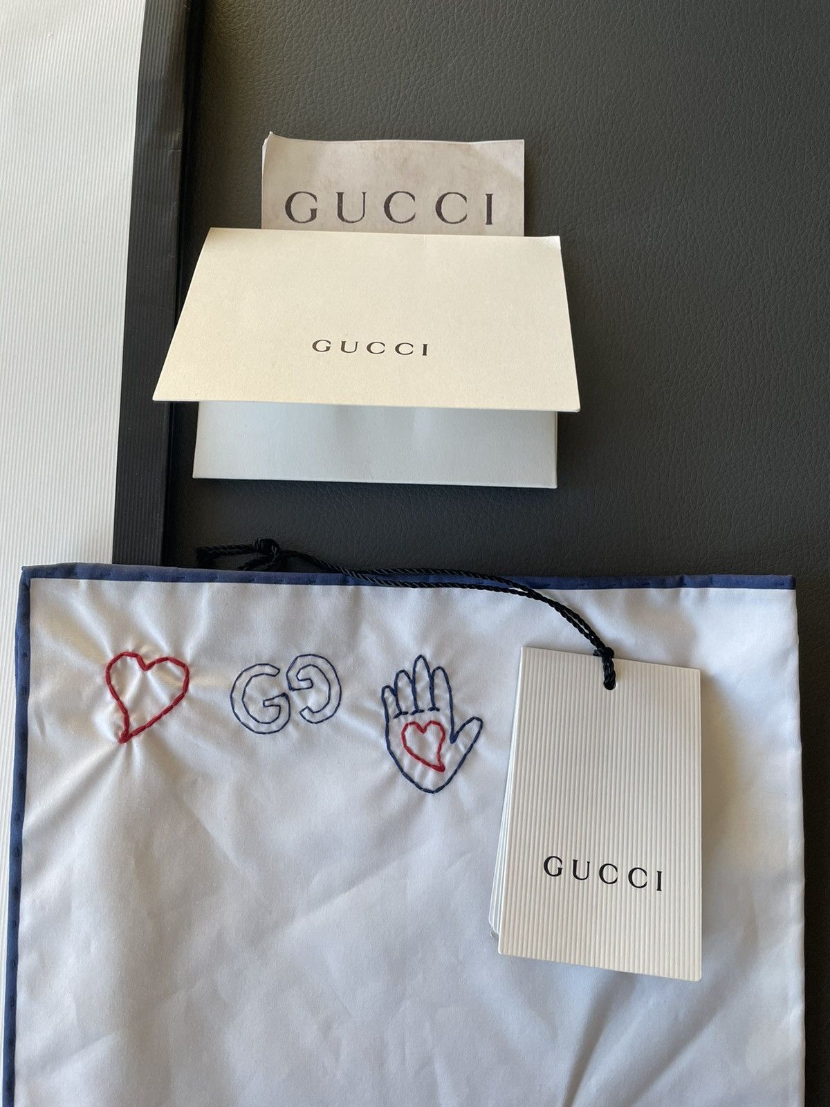 Gucci Rare Limited BrandNew Super Runway Gucci Logo Pocket-square Size ONE SIZE - 2 Thumbnail