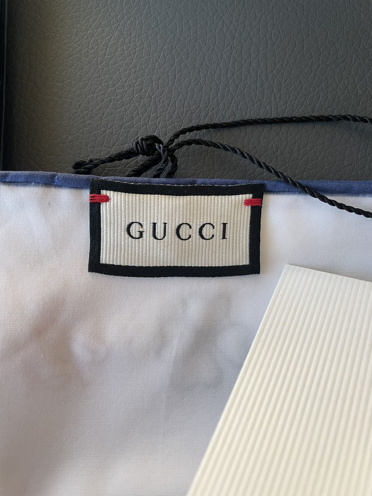 Gucci Rare Limited BrandNew Super Runway Gucci Logo Pocket-square Size ONE SIZE - 5 Thumbnail