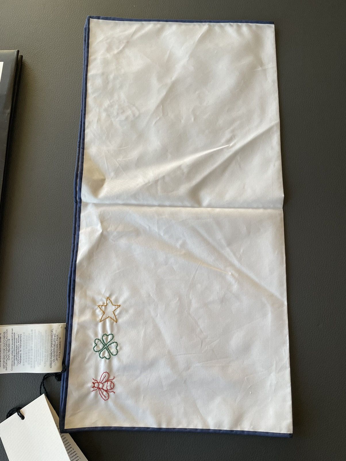 Gucci Rare Limited BrandNew Super Runway Gucci Logo Pocket-square Size ONE SIZE - 6 Thumbnail