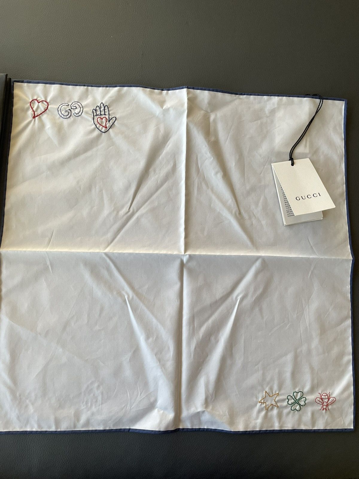 Gucci Rare Limited BrandNew Super Runway Gucci Logo Pocket-square Size ONE SIZE - 10 Thumbnail