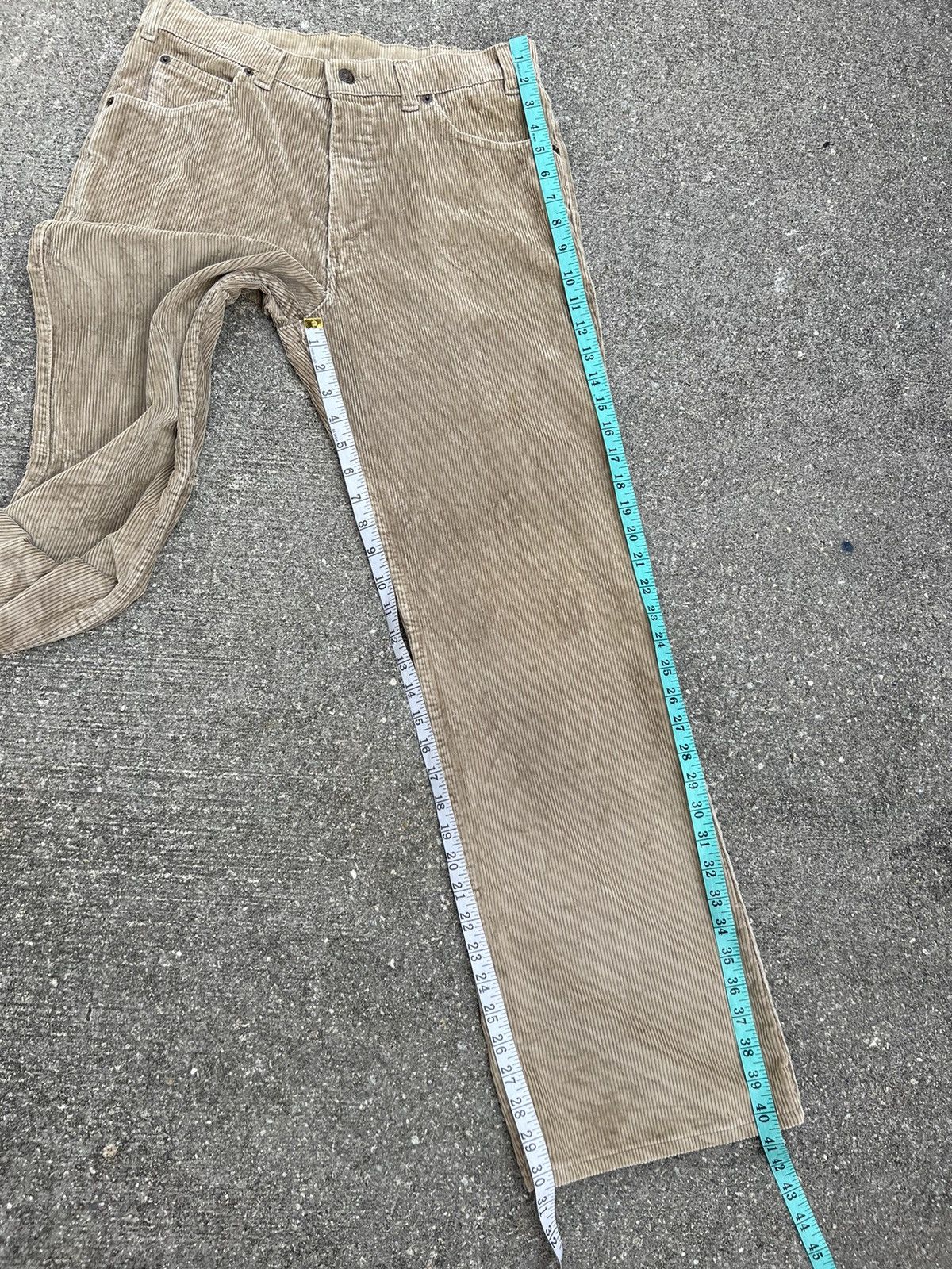 Levi's Vintage 70s Levi’s Movin’ On Corduroy Flare Jeans Size US 31 - 4 Thumbnail
