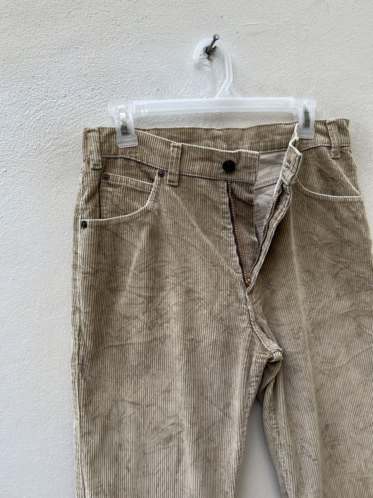Levi's Vintage 70s Levi’s Movin’ On Corduroy Flare Jeans Size US 31 - 9 Thumbnail
