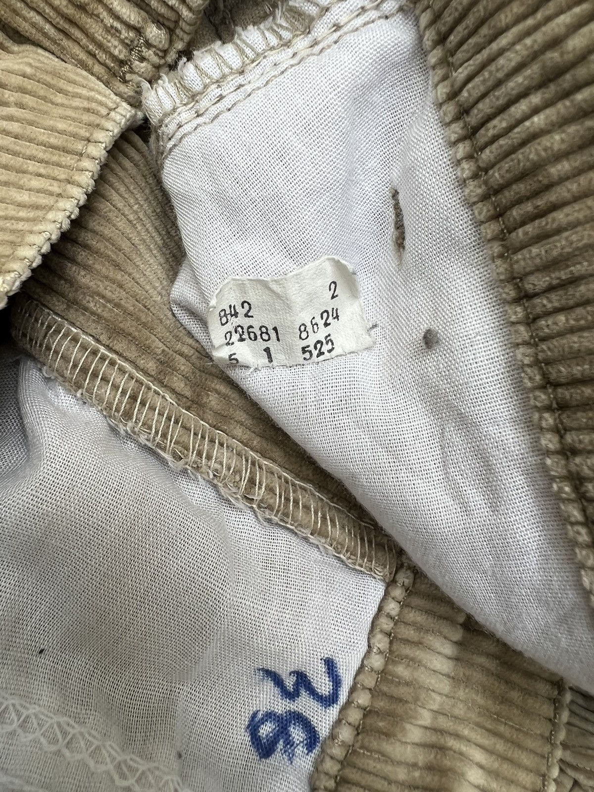 Levi's Vintage 70s Levi’s Movin’ On Corduroy Flare Jeans Size US 31 - 24 Thumbnail