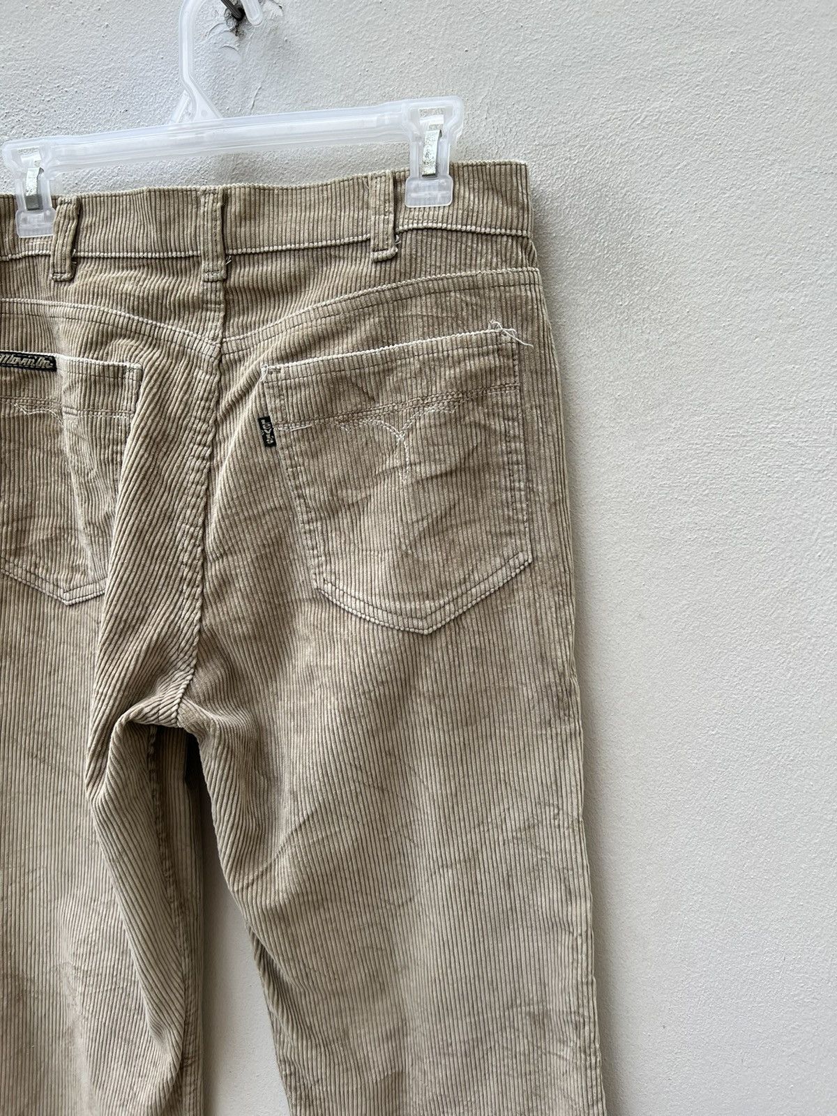 Levi's Vintage 70s Levi’s Movin’ On Corduroy Flare Jeans Size US 31 - 20 Thumbnail