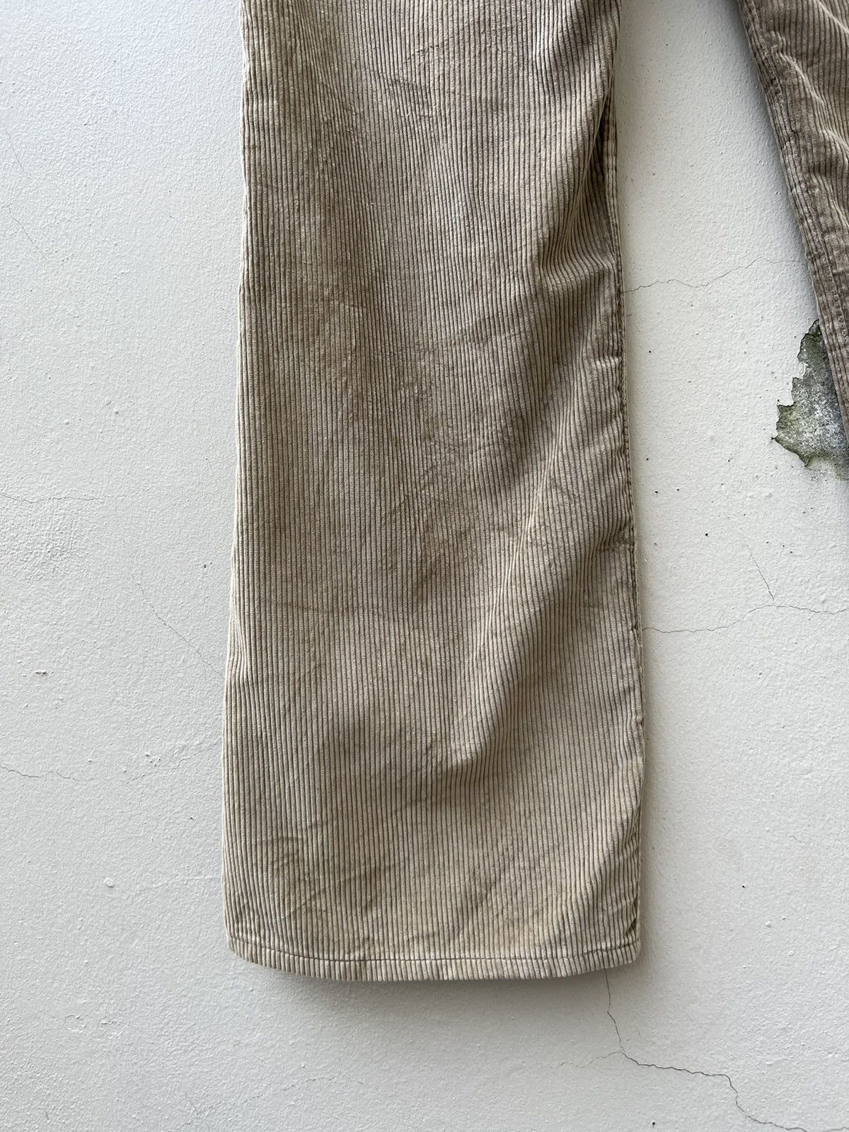 Levi's Vintage 70s Levi’s Movin’ On Corduroy Flare Jeans Size US 31 - 19 Thumbnail