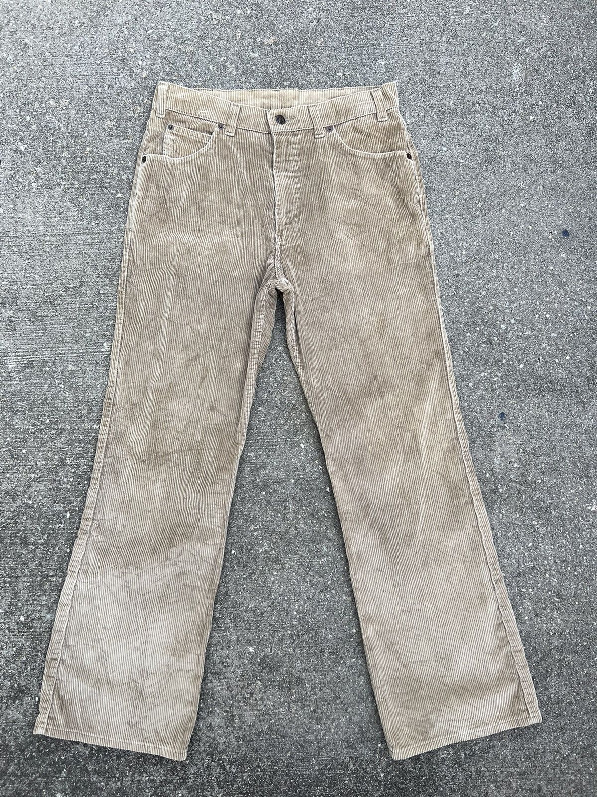 Vintage 70s Levi’s Movin’ On Corduroy Flare Jeans