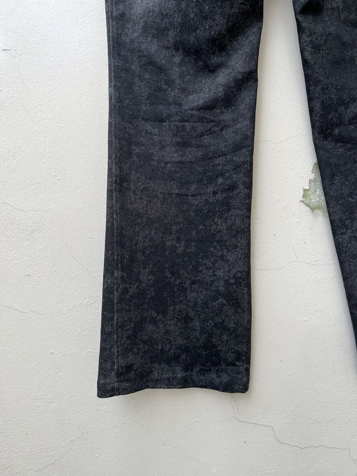 Tornado Mart Vintage Tornado Mart Black Camo Stretchable Flare Jeans Size US 31 - 16 Thumbnail