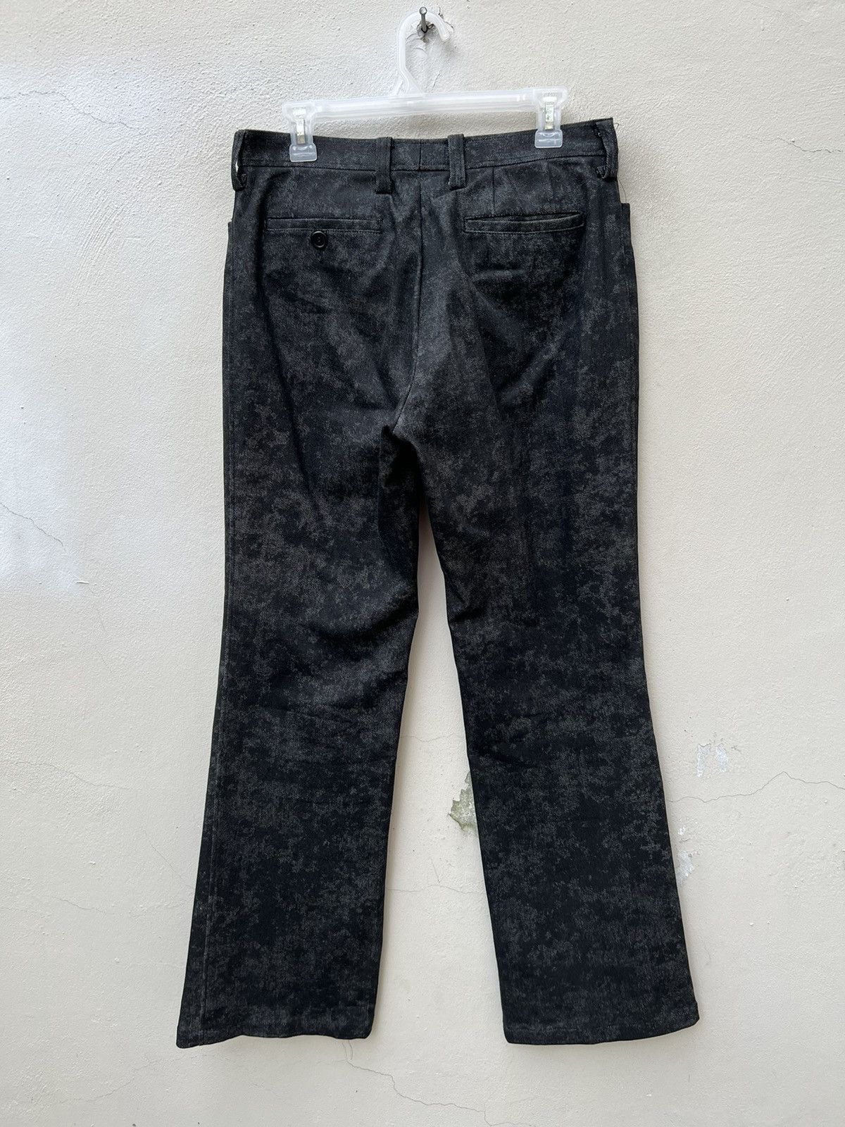 Tornado Mart Vintage Tornado Mart Black Camo Stretchable Flare Jeans Size US 31 - 14 Thumbnail