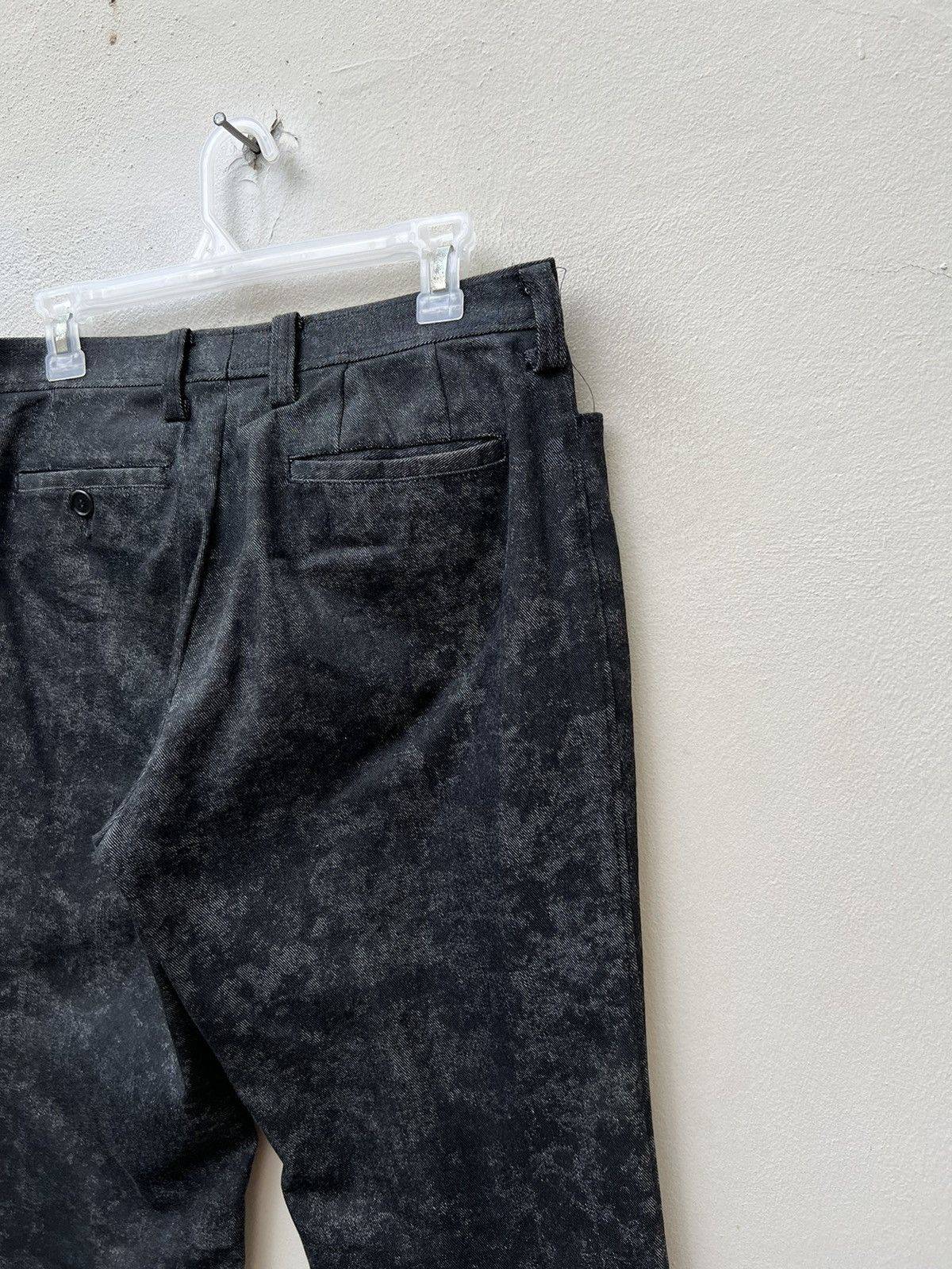 Tornado Mart Vintage Tornado Mart Black Camo Stretchable Flare Jeans Size US 31 - 17 Thumbnail