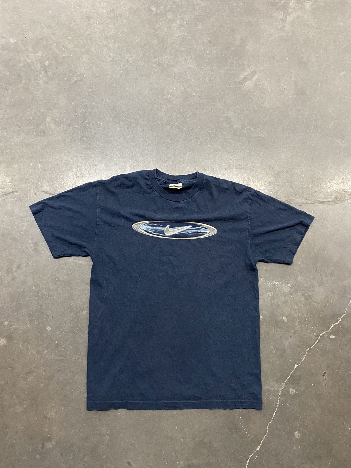 Nike Vintage lighting Nike tee Size US L / EU 52-54 / 3 - 1 Thumbnail
