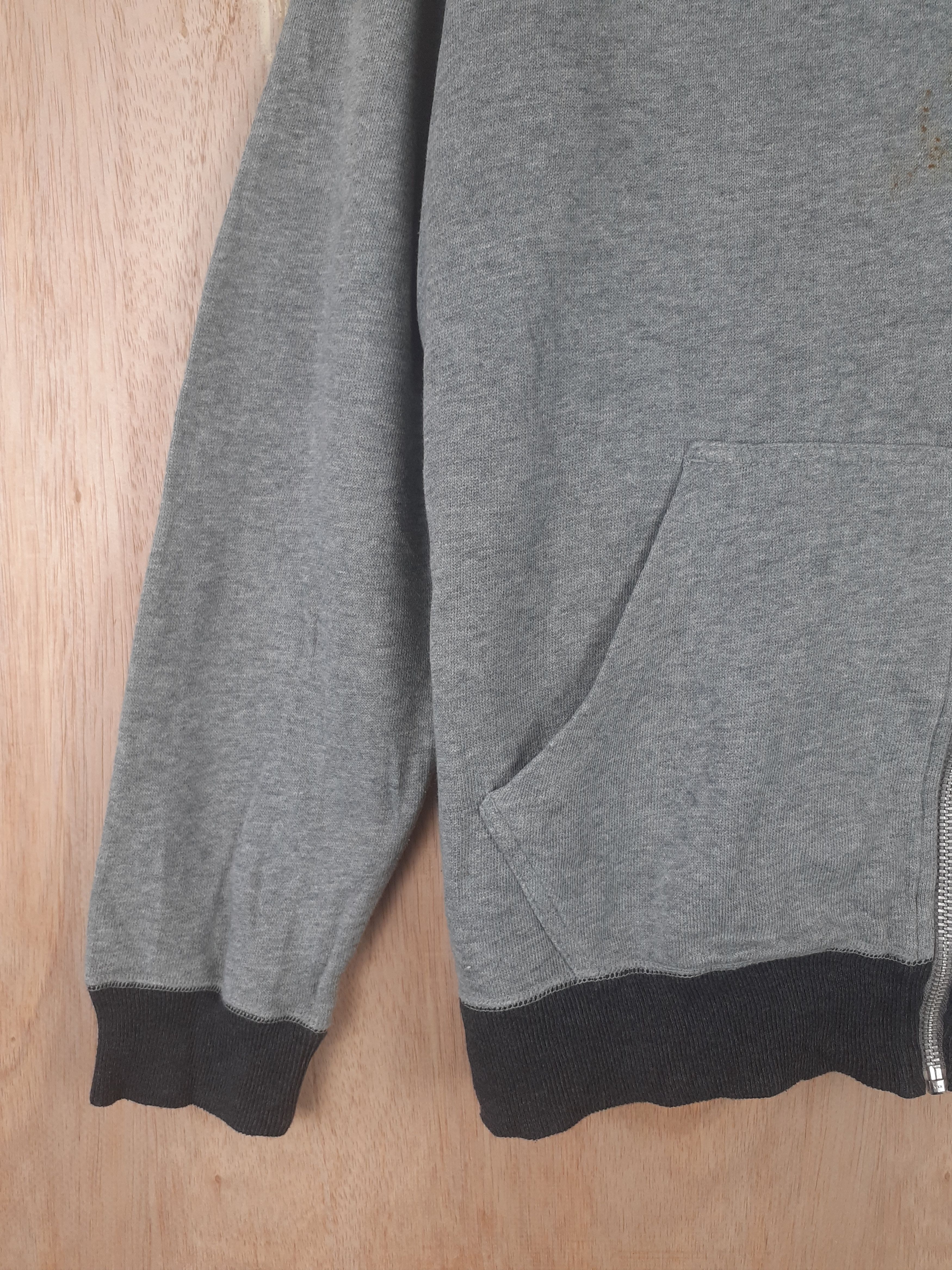 Japanese Brand Nike gray sweater vintage hoodie #3070 Size US L / EU 52-54 / 3 - 5 Thumbnail