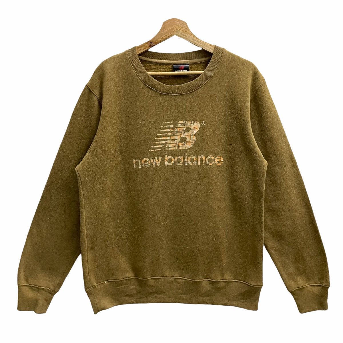 VINTAGE NEW BALANCE BIG LOGO SPELLOUT SWEATSHIRT