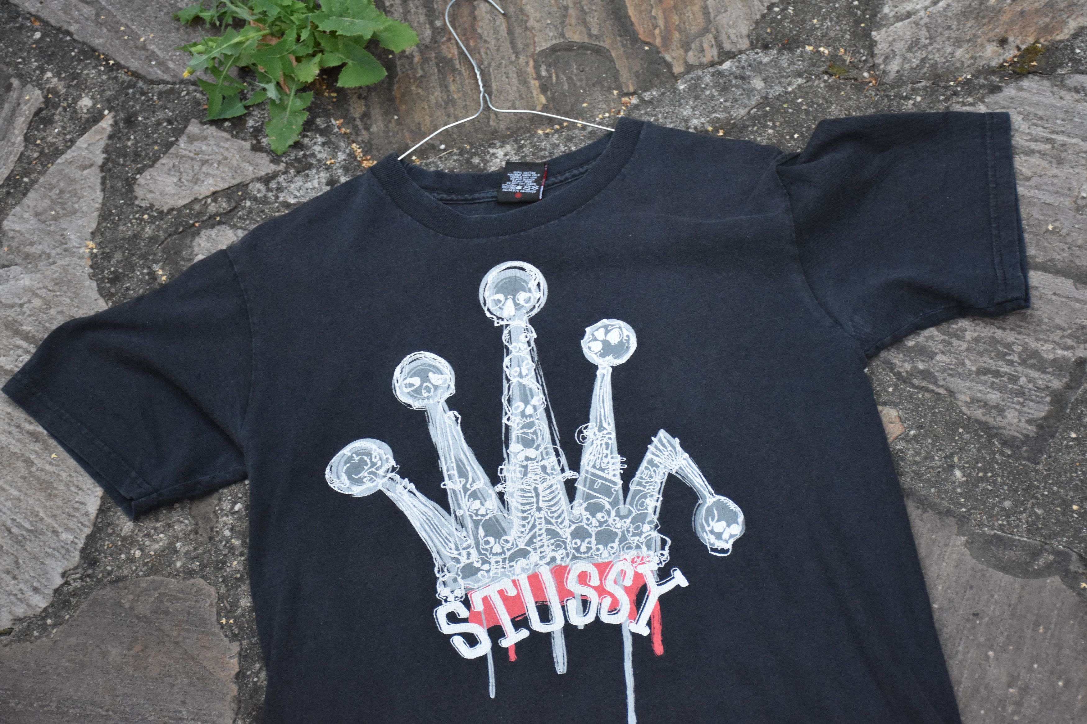 Other Vintage Stussy Early 2000s t-shirt skullcrown front print Size US S / EU 44-46 / 1 - 3 Thumbnail