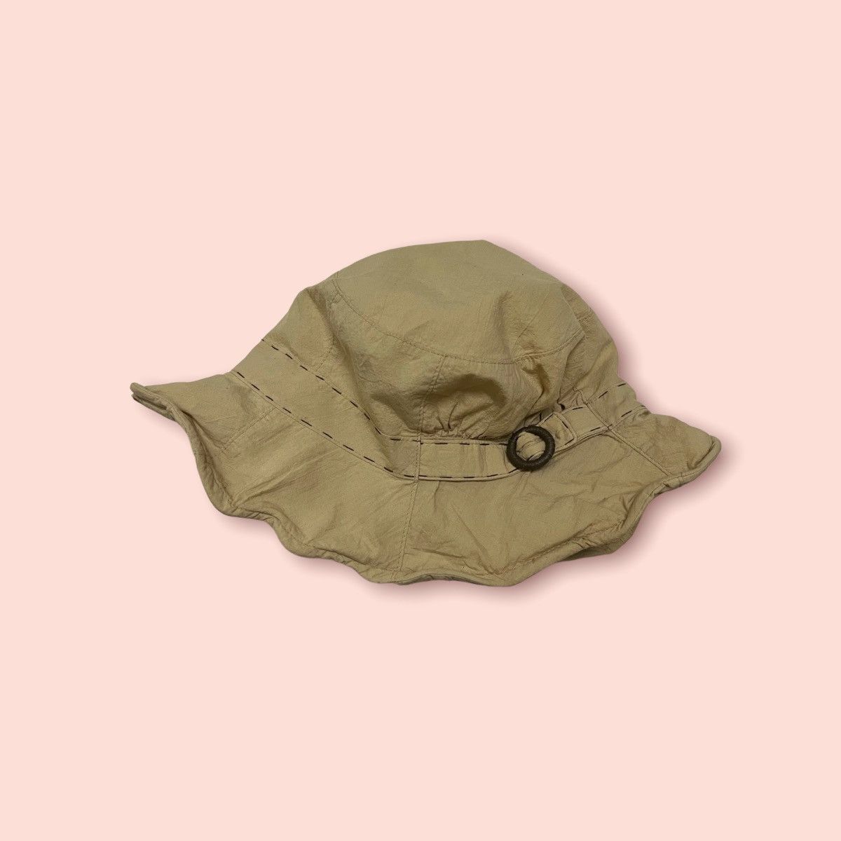 DOPE🔥 MAXIM JAPAN BUCKET HAT