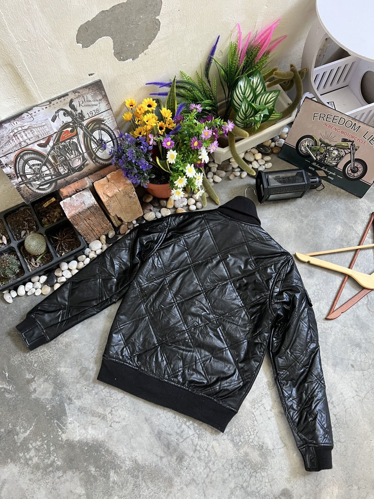 Japanese Brand Steals 🖤 Bomber Style Leather Jacket Size US S / EU 44-46 / 1 - 14 Thumbnail