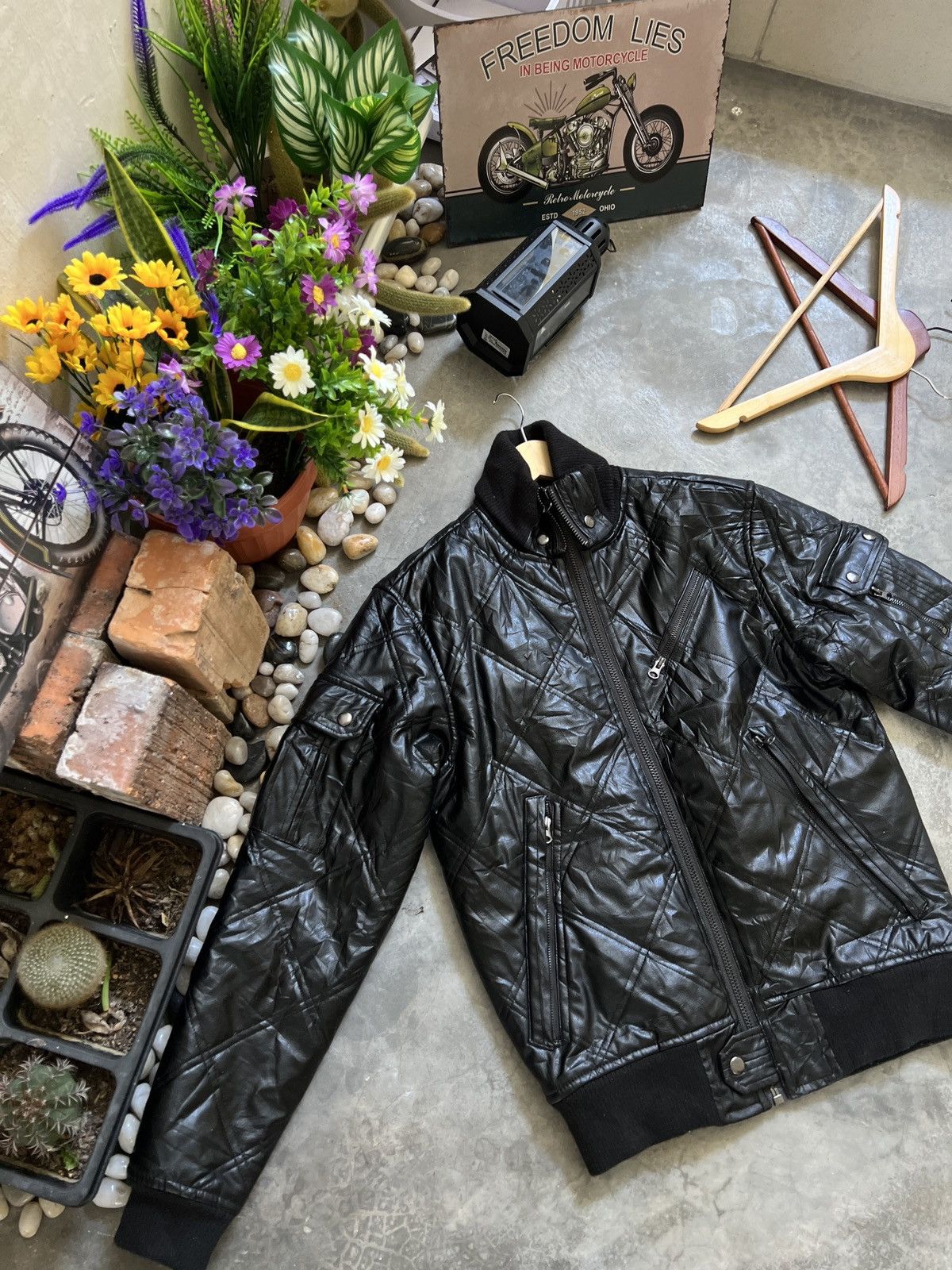 Japanese Brand Steals 🖤 Bomber Style Leather Jacket Size US S / EU 44-46 / 1 - 6 Thumbnail