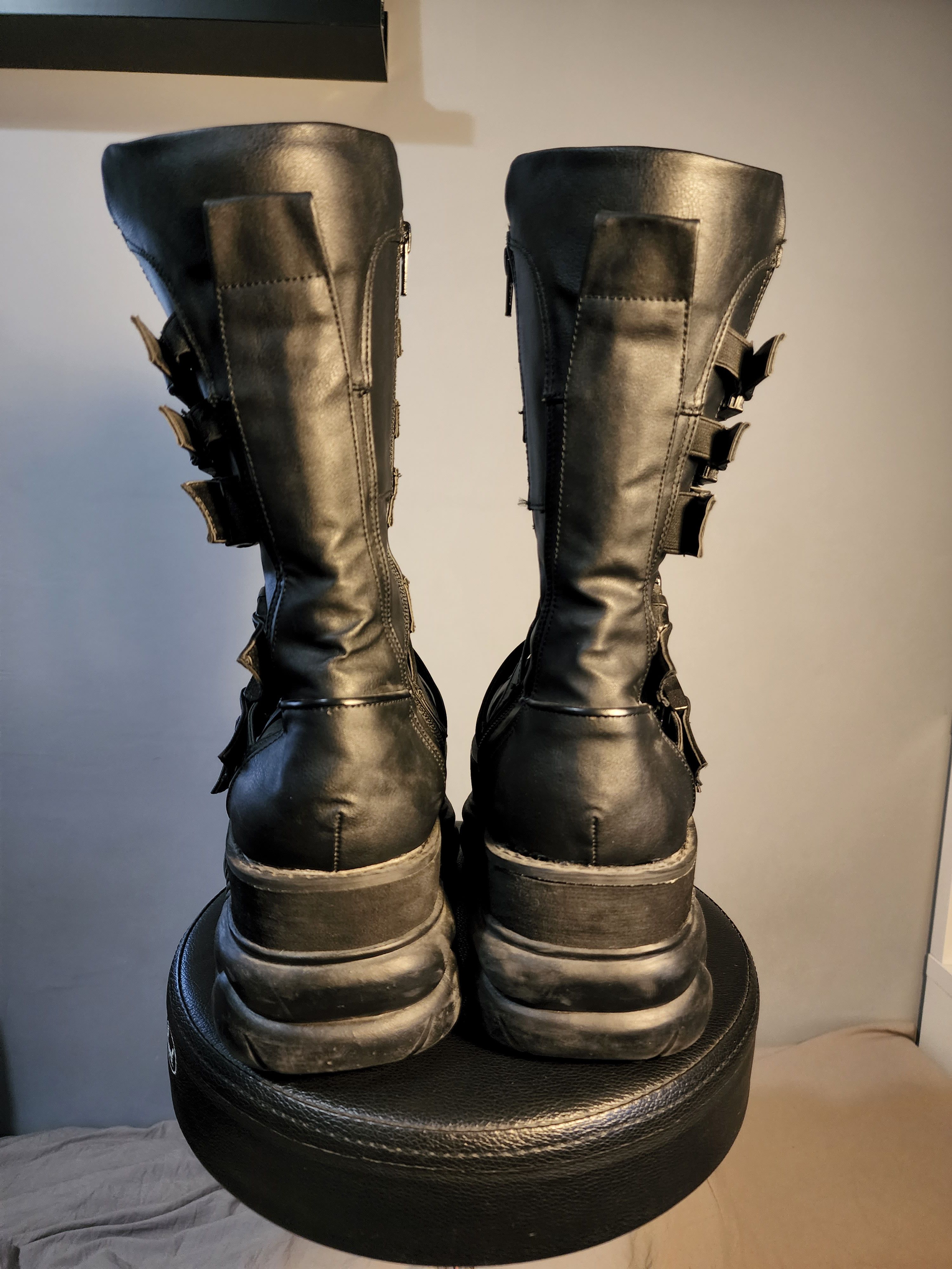 demonia combat boots