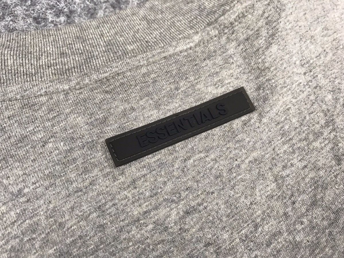 Fear of God FOG Essentials Oversize longsleeve Size US M / EU 48-50 / 2 - 6 Thumbnail