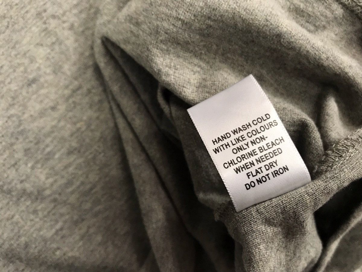 Fear of God FOG Essentials Oversize longsleeve Size US M / EU 48-50 / 2 - 12 Thumbnail