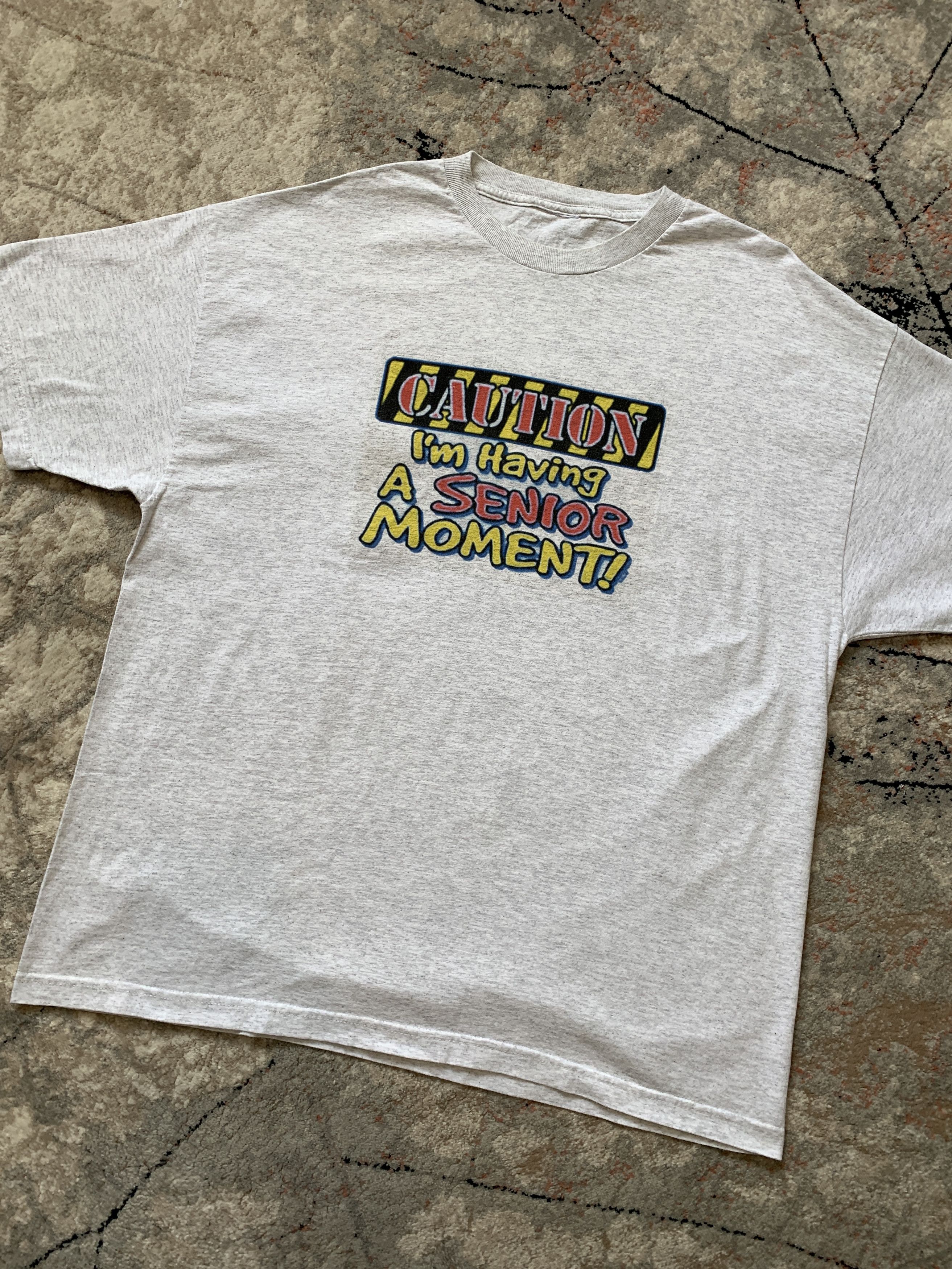 Other Caution I'm Having A Senior Moment! Vintage T-Shirt Size US XL / EU 56 / 4 - 2 Thumbnail