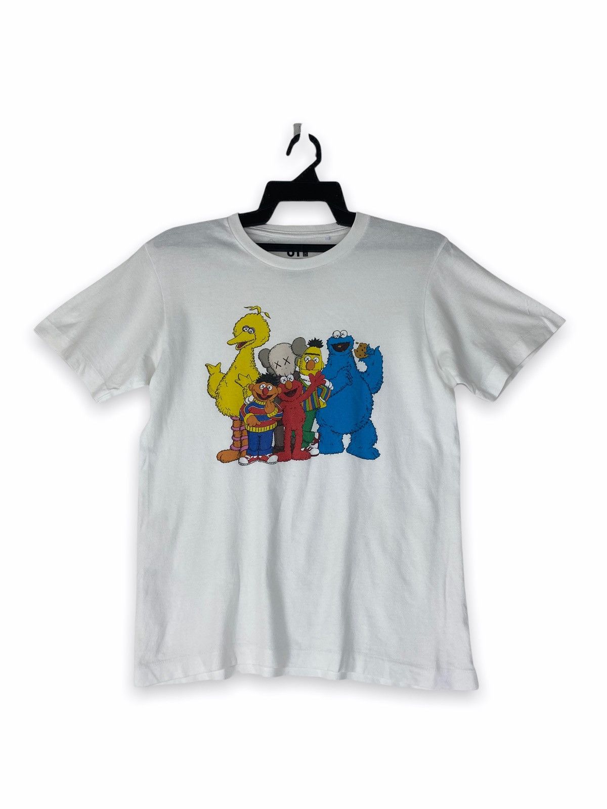 Japanese Brand × Kaws × Uniqlo Rare collaboration Size US S / EU 44-46 / 1 - 1 Thumbnail