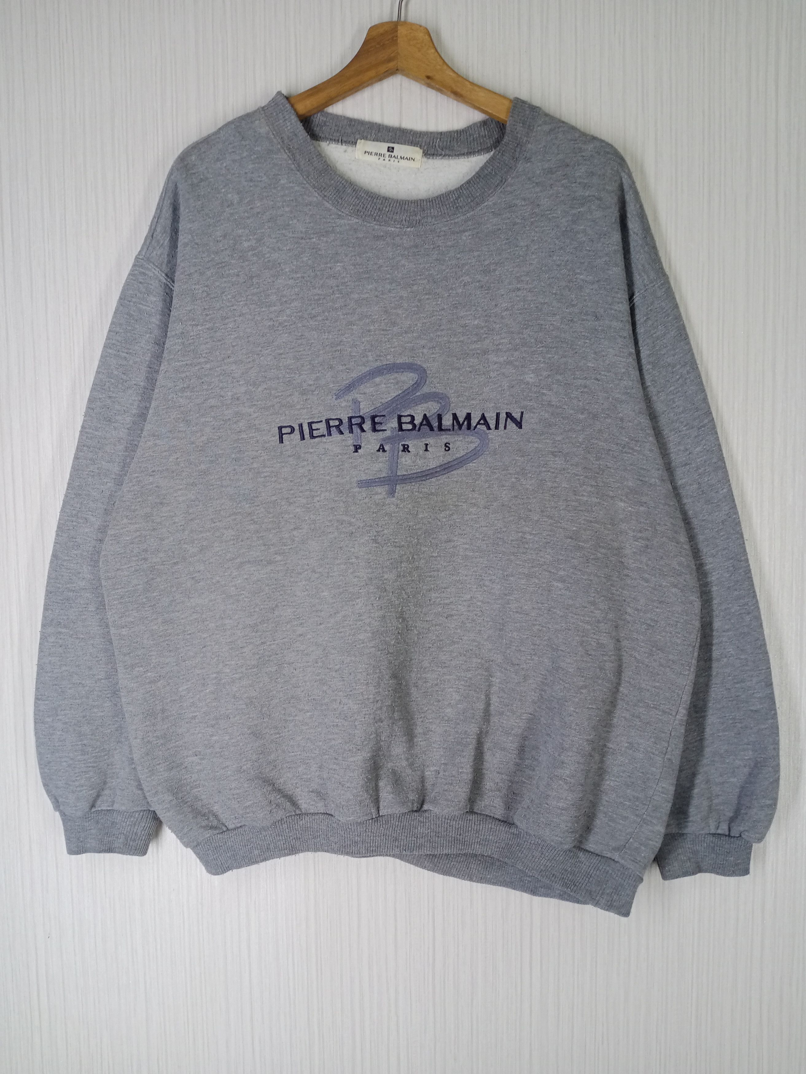 Pierre Balmain VINTAGE PIERRE BALMAIN PARIS EMBROIDERED LOGO SWEATSHIRT Size US L / EU 52-54 / 3 - 1 Thumbnail