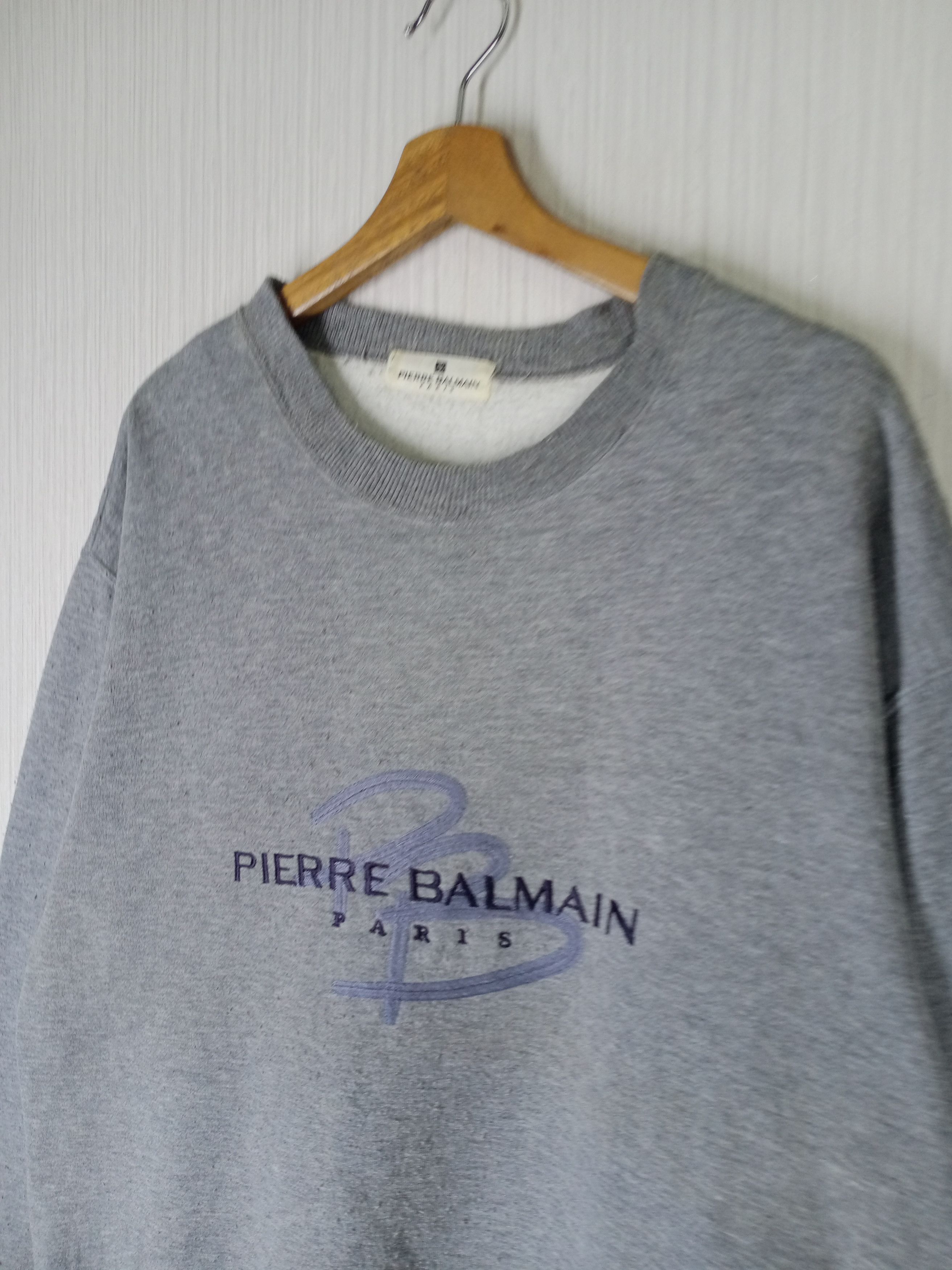Pierre Balmain VINTAGE PIERRE BALMAIN PARIS EMBROIDERED LOGO SWEATSHIRT Size US L / EU 52-54 / 3 - 3 Thumbnail