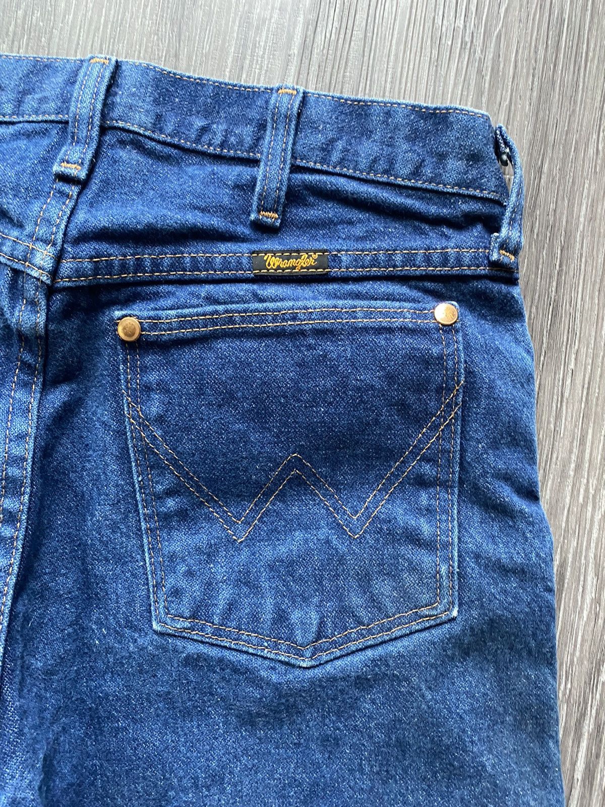 Vintage Vintage Wrangler Blue Denim Jeans Size US 31 - 7 Thumbnail