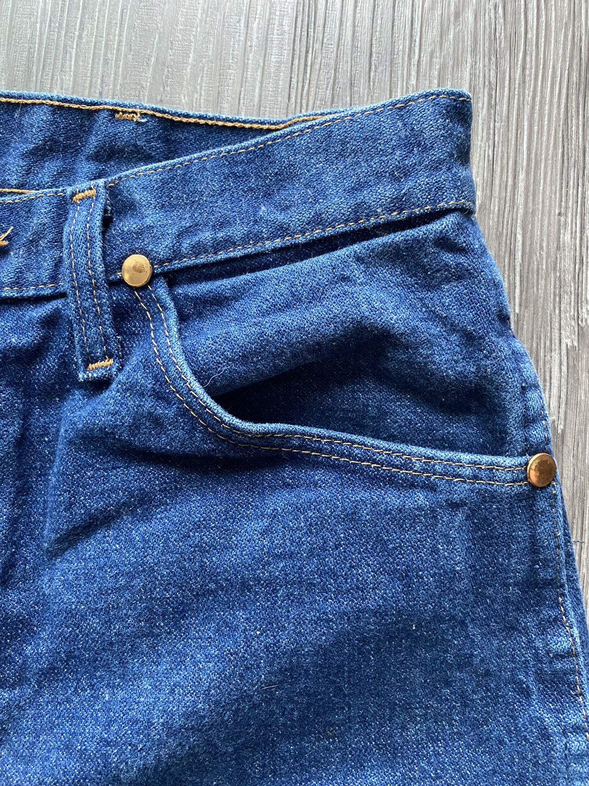 Vintage Vintage Wrangler Blue Denim Jeans Size US 31 - 5 Thumbnail