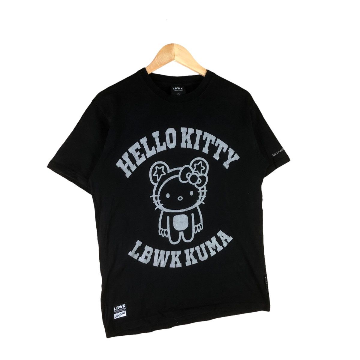 Japanese Brand Japanese Brand Liberty Walked X Hello Kitty Big Logo Tshirt Size US M / EU 48-50 / 2 - 4 Thumbnail