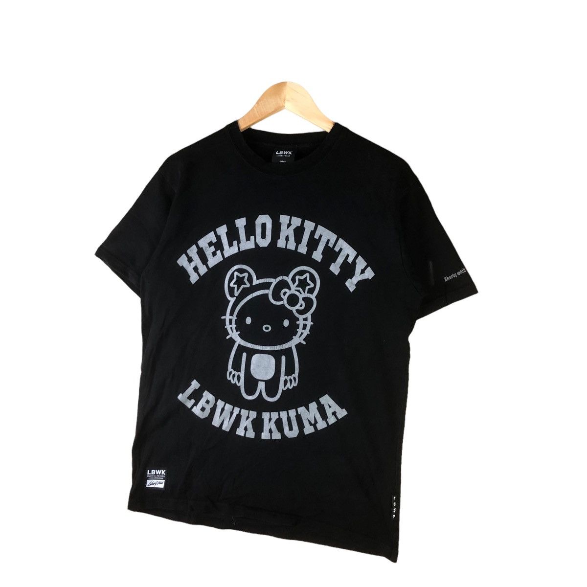 Japanese Brand Japanese Brand Liberty Walked X Hello Kitty Big Logo Tshirt Size US M / EU 48-50 / 2 - 5 Thumbnail