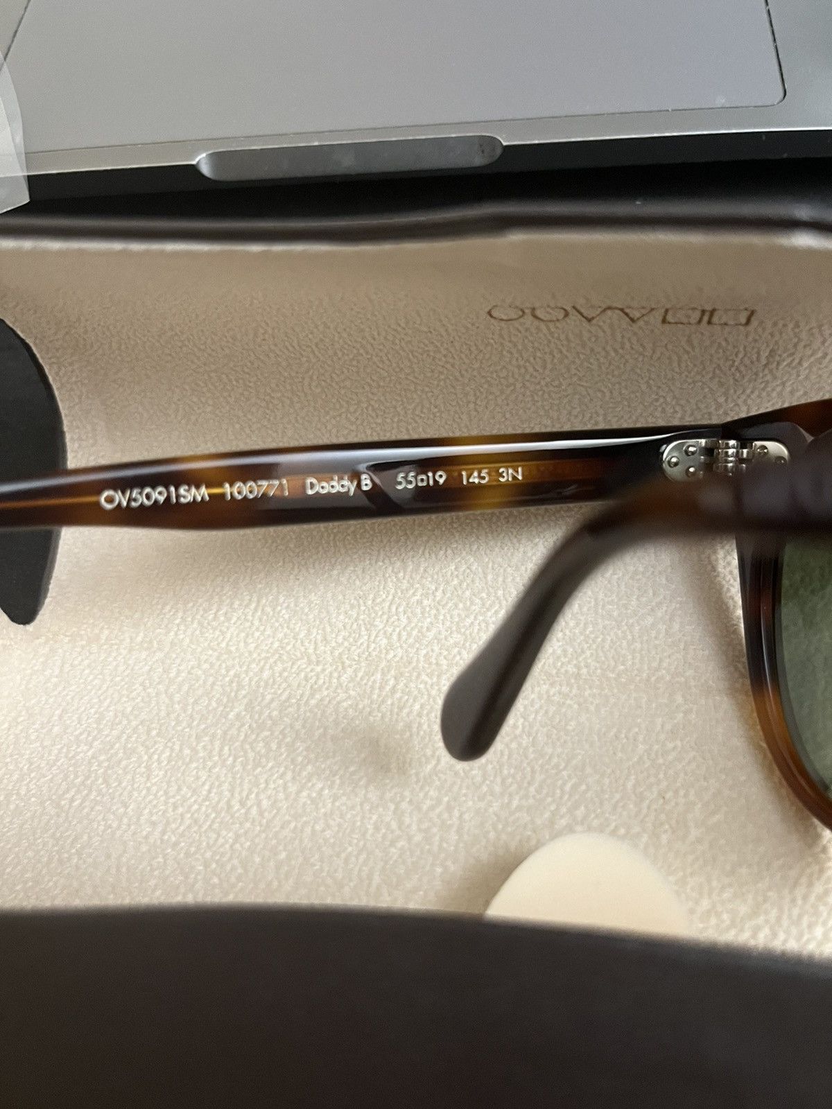 Oliver Peoples 55mm Sun ICONIC Dark Mahogany/ Vibrant Green Size ONE SIZE - 3 Thumbnail