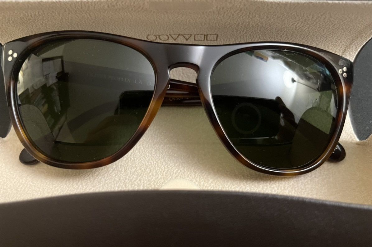 Oliver Peoples 55mm Sun ICONIC Dark Mahogany/ Vibrant Green Size ONE SIZE - 1 Thumbnail