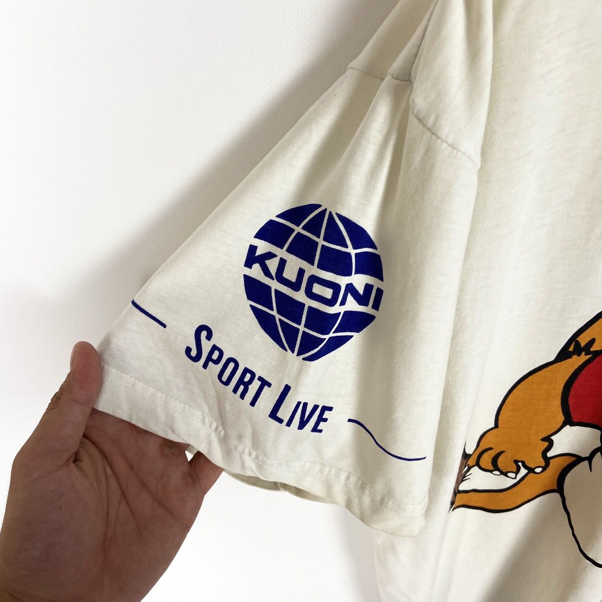 Vintage Vintage 90s Uefa Euro 1996 England Switzerland Lion tee Size US L / EU 52-54 / 3 - 7 Thumbnail