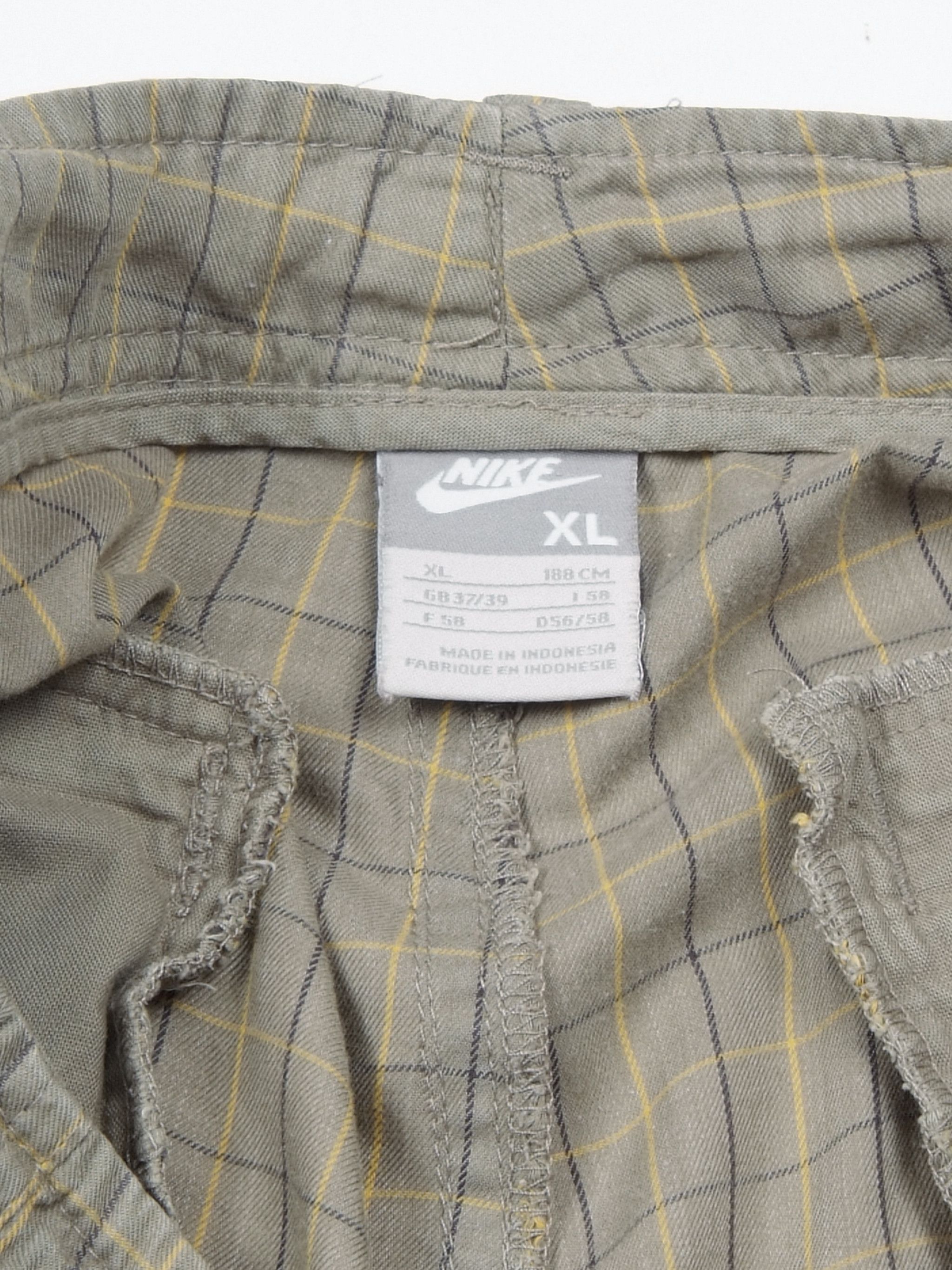 Nike × Vintage RaRe Vintage y2k Nike Shorts Bermudas ( XL ) Size US 36 / EU 52 - 4 Thumbnail