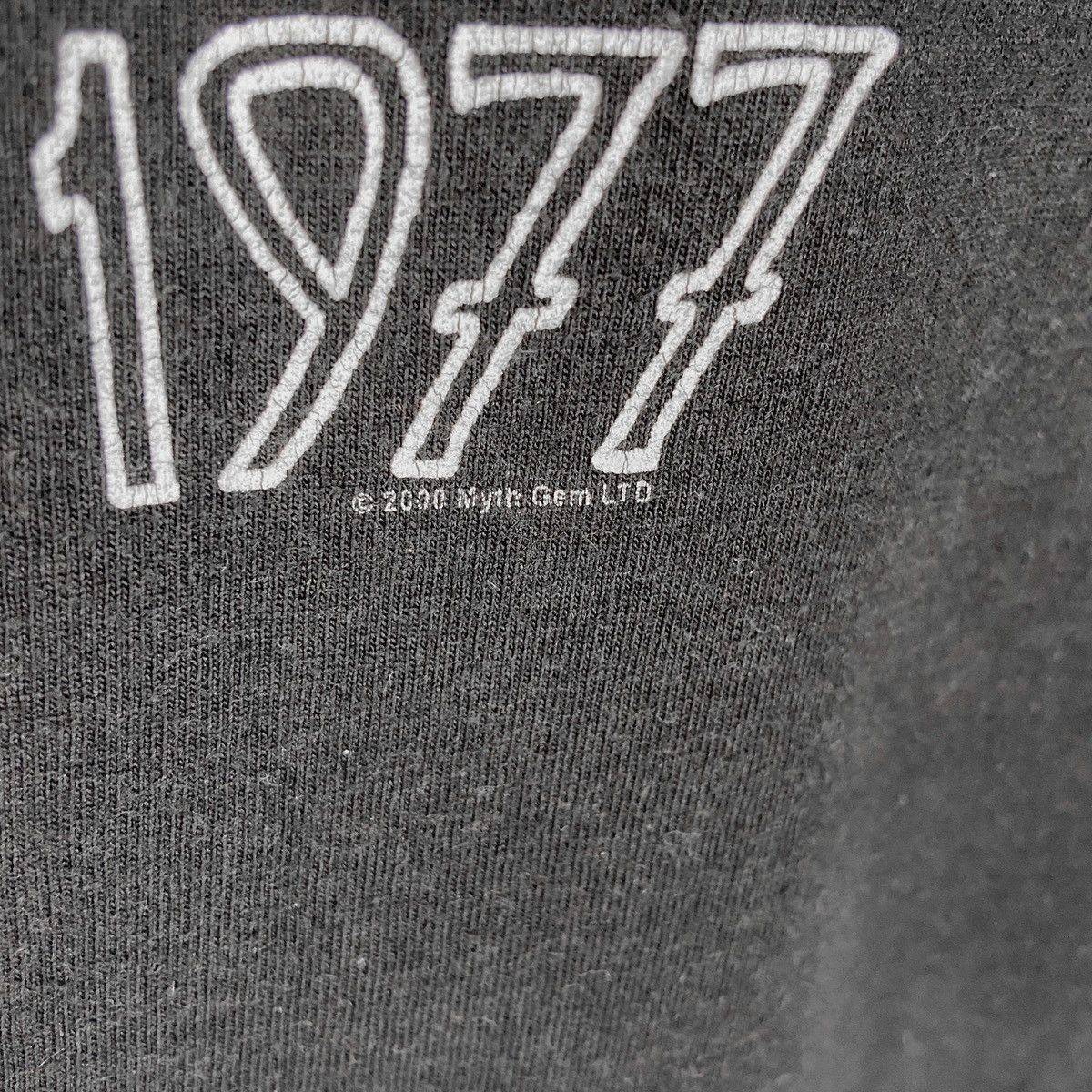 Led Zeppelin Vintage 00s 2000 Led Zeppelin Faded USA 1977 Myth Gem tee Size US M / EU 48-50 / 2 - 3 Thumbnail