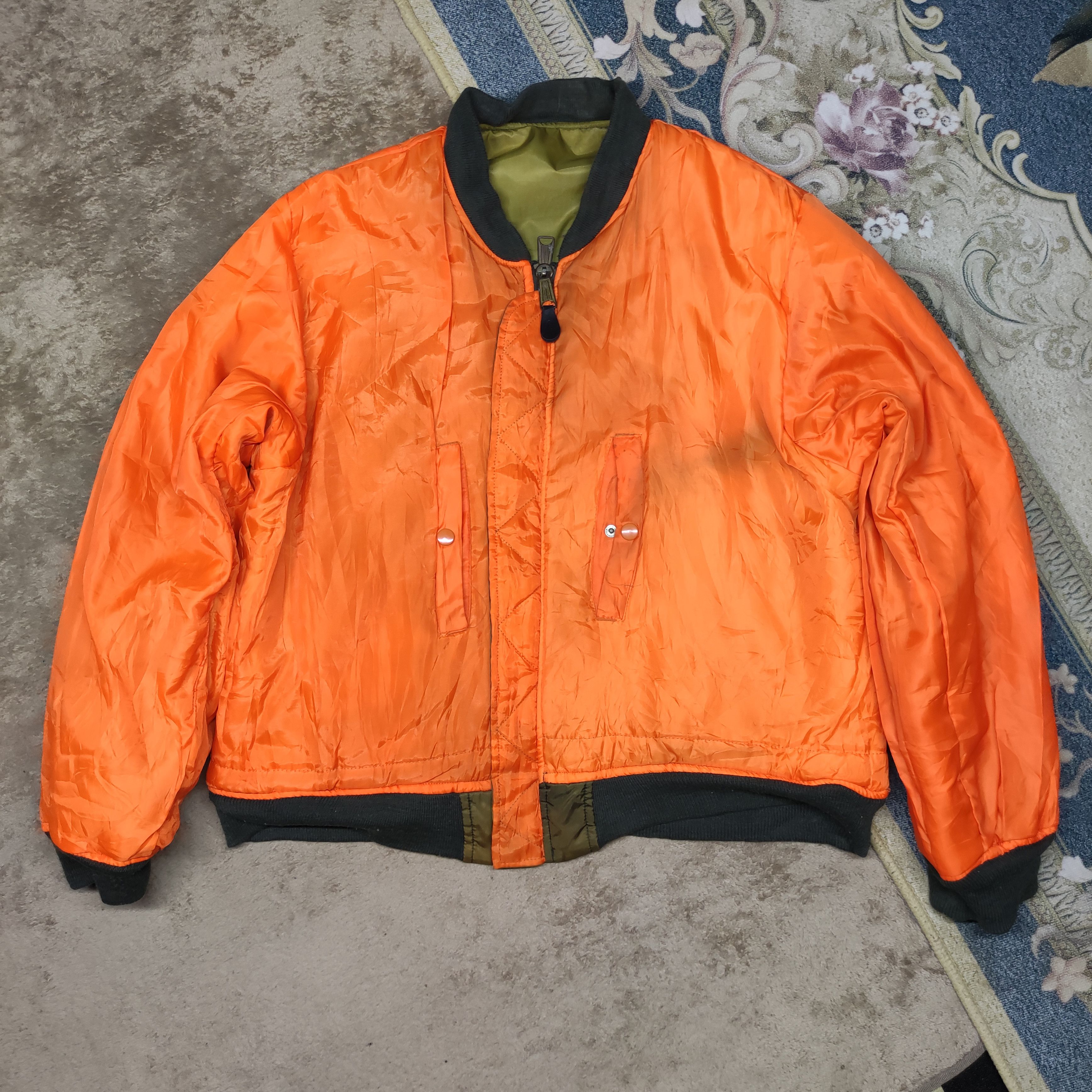 Vintage Vtg MA 1 PHANTOM MILITARY Reversible bomber jacket sunfaded Size US L / EU 52-54 / 3 - 4 Thumbnail