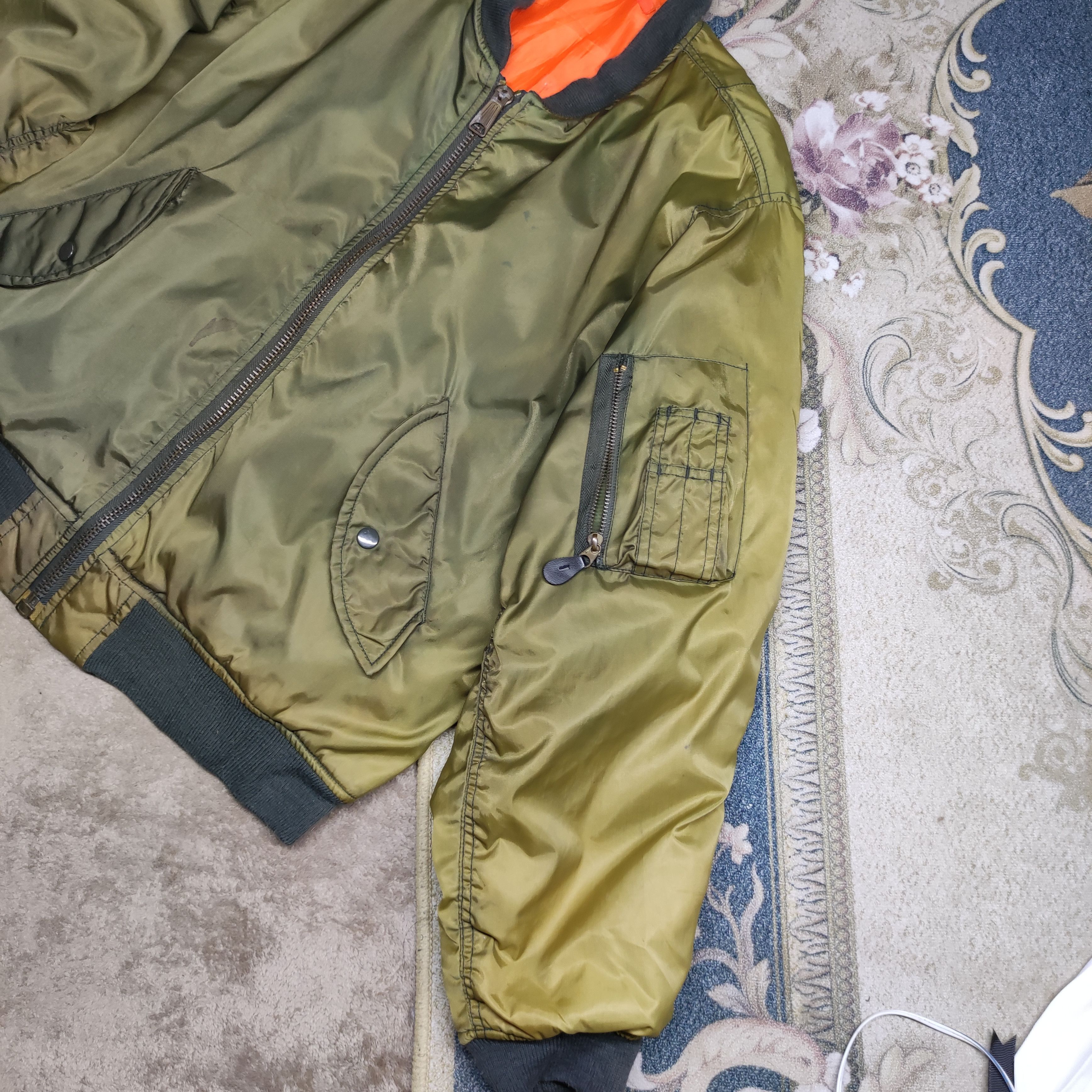 Vintage Vtg MA 1 PHANTOM MILITARY Reversible bomber jacket sunfaded Size US L / EU 52-54 / 3 - 13 Thumbnail