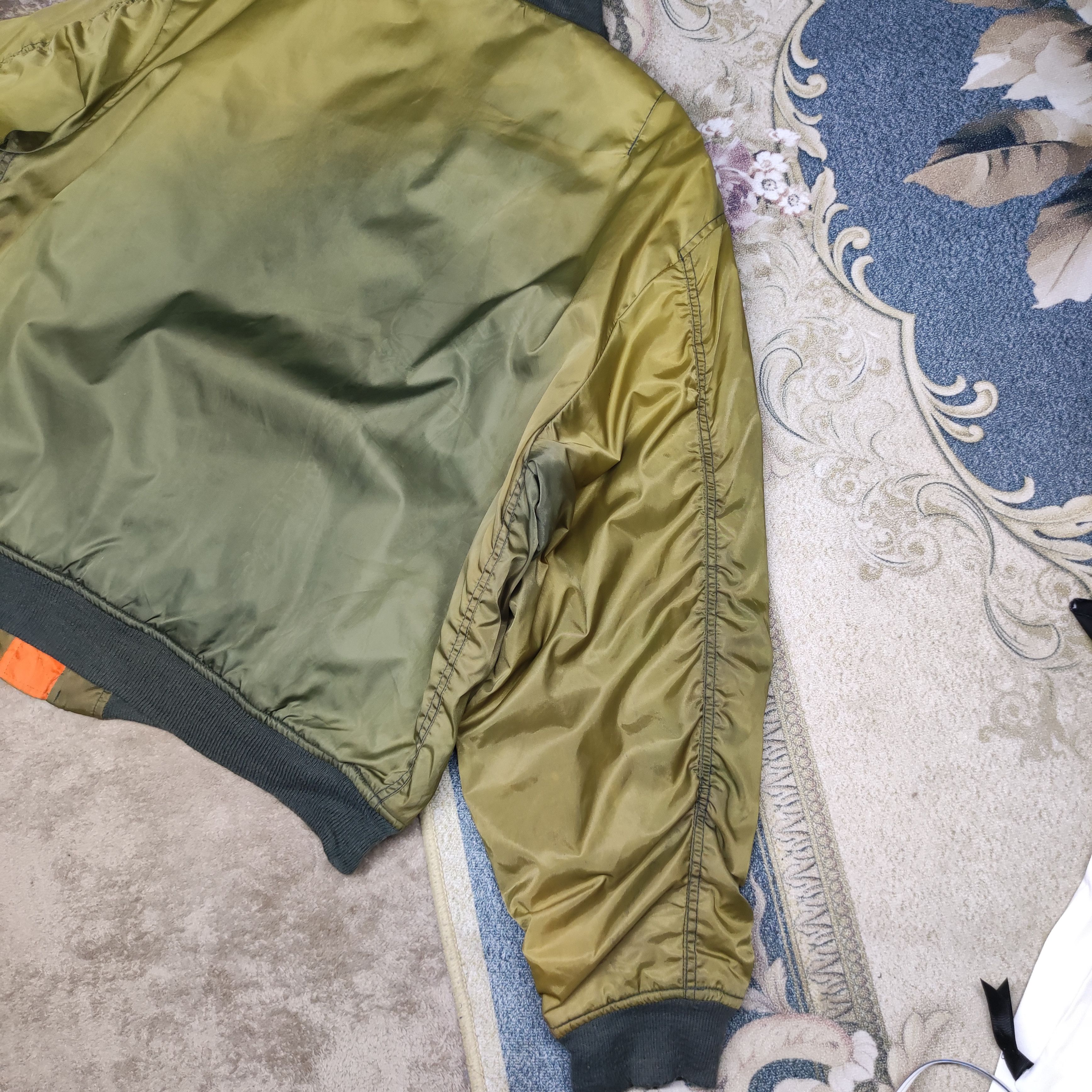Vintage Vtg MA 1 PHANTOM MILITARY Reversible bomber jacket sunfaded Size US L / EU 52-54 / 3 - 11 Thumbnail