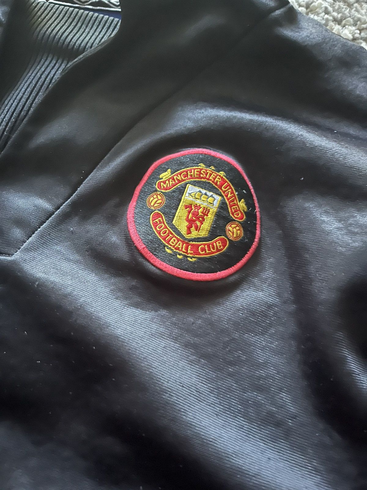 Umbro Manchester United Pullover Size US L / EU 52-54 / 3 - 3 Thumbnail