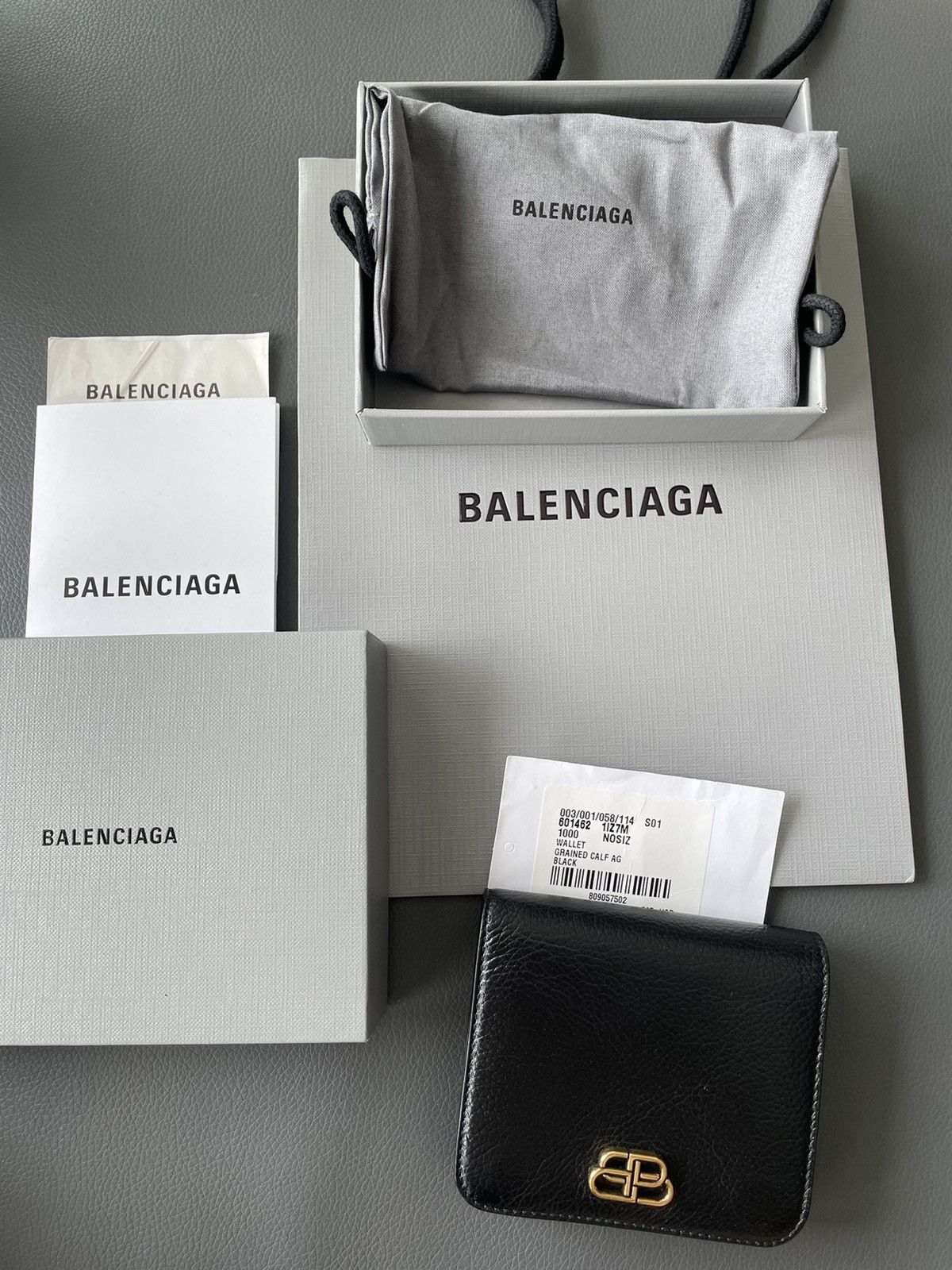 Balenciaga Runway Rare Limited Edition Brand New BB Logo Leather Wallet Size ONE SIZE - 13 Thumbnail