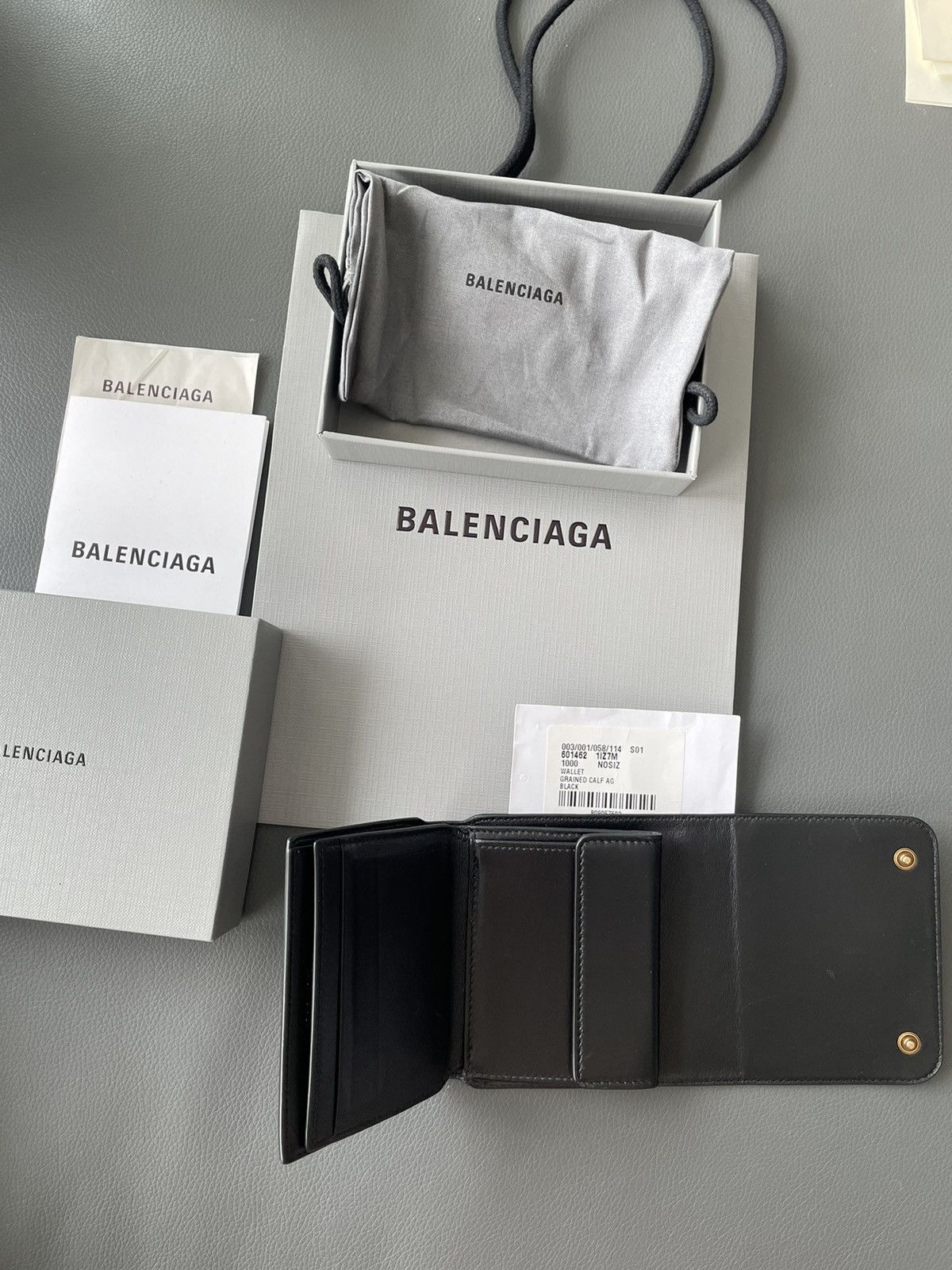 Balenciaga Runway Rare Limited Edition Brand New BB Logo Leather Wallet Size ONE SIZE - 15 Thumbnail