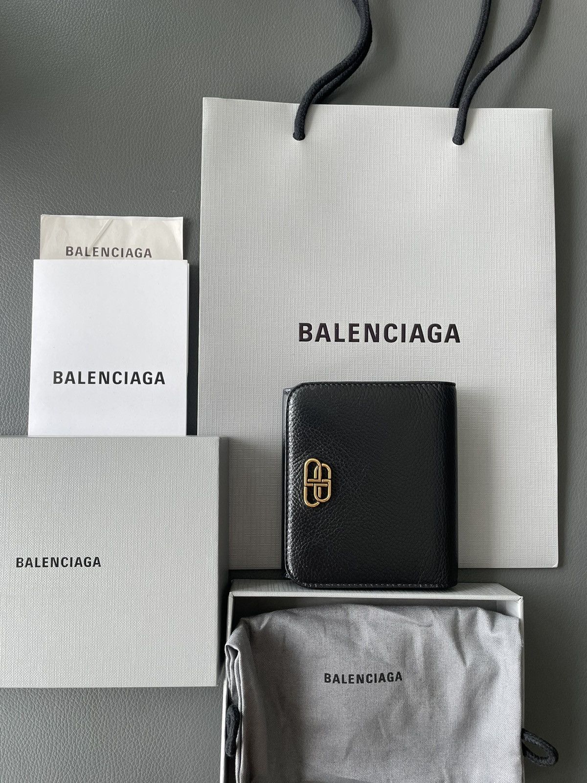 Balenciaga Runway Rare Limited Edition Brand New BB Logo Leather Wallet Size ONE SIZE - 6 Thumbnail