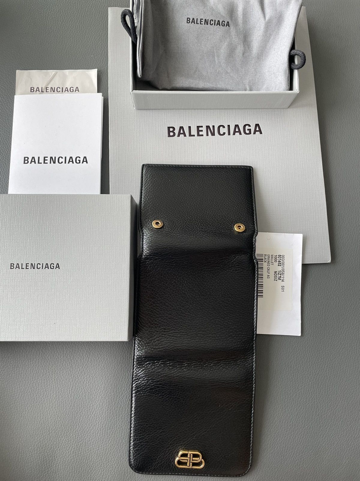 Balenciaga Runway Rare Limited Edition Brand New BB Logo Leather Wallet Size ONE SIZE - 21 Thumbnail