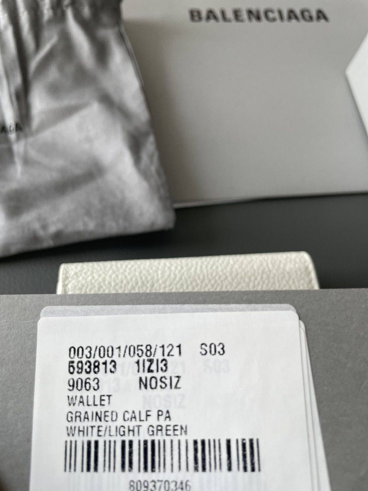 Balenciaga Limited Edition Rare 100% New Balenciaga Logo Wallet Runway Size ONE SIZE - 10 Thumbnail