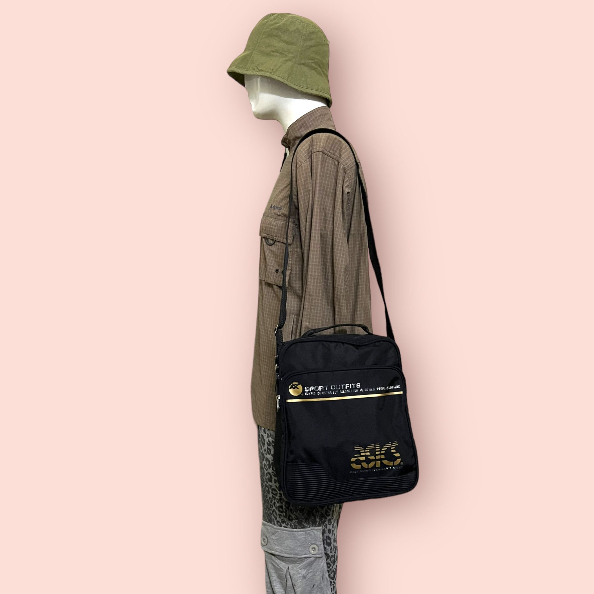 Asics VINTAGE ASICS RECORDER SPORTS UTILITY SHOULDER BAG Size ONE SIZE - 20 Thumbnail